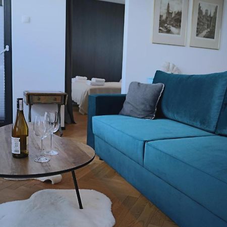 Portova By Oneapartments Premium กดิเนีย ภายนอก รูปภาพ