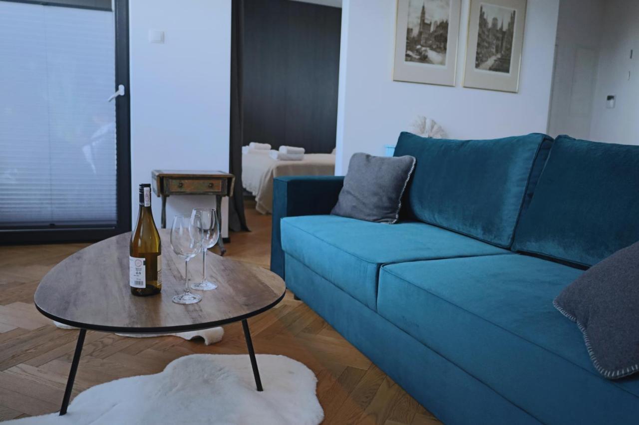 Portova By Oneapartments Premium กดิเนีย ภายนอก รูปภาพ