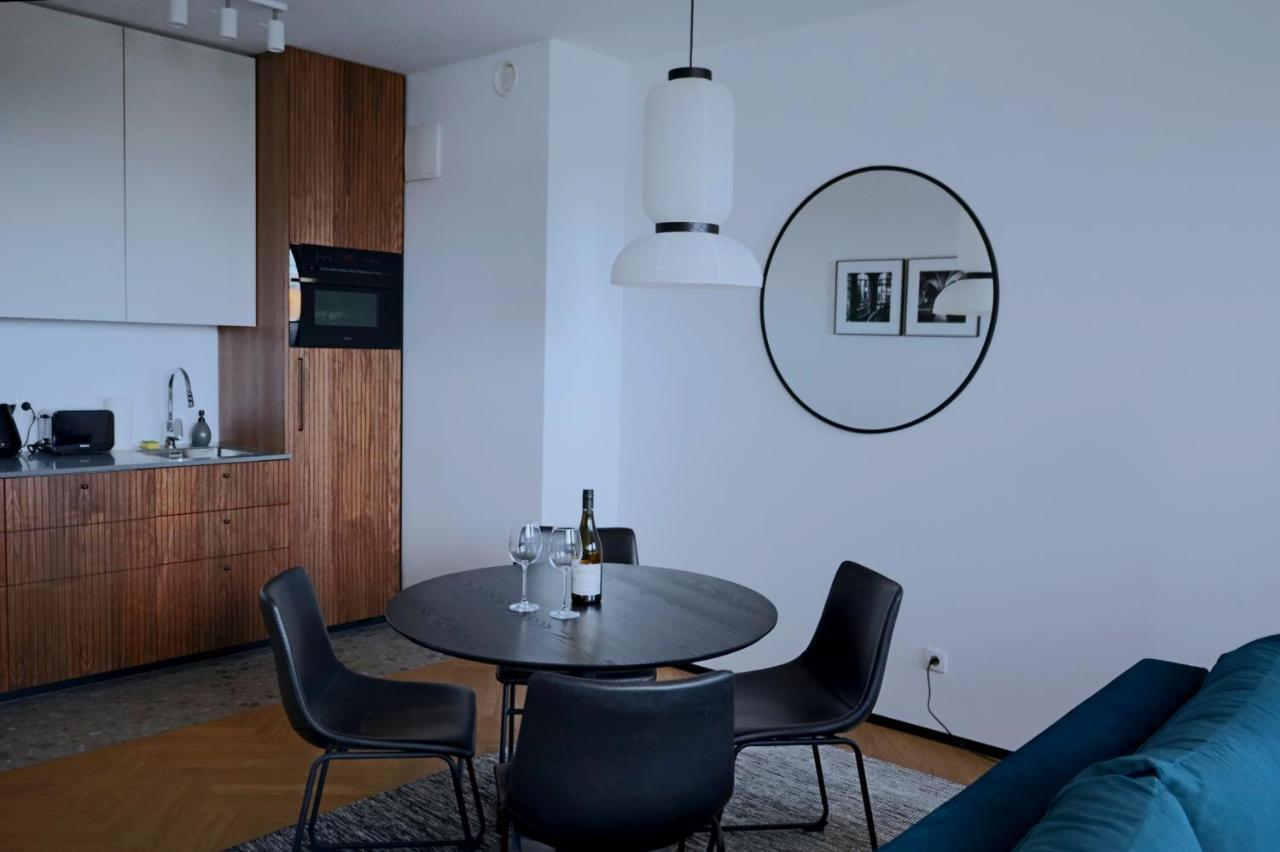Portova By Oneapartments Premium กดิเนีย ภายนอก รูปภาพ