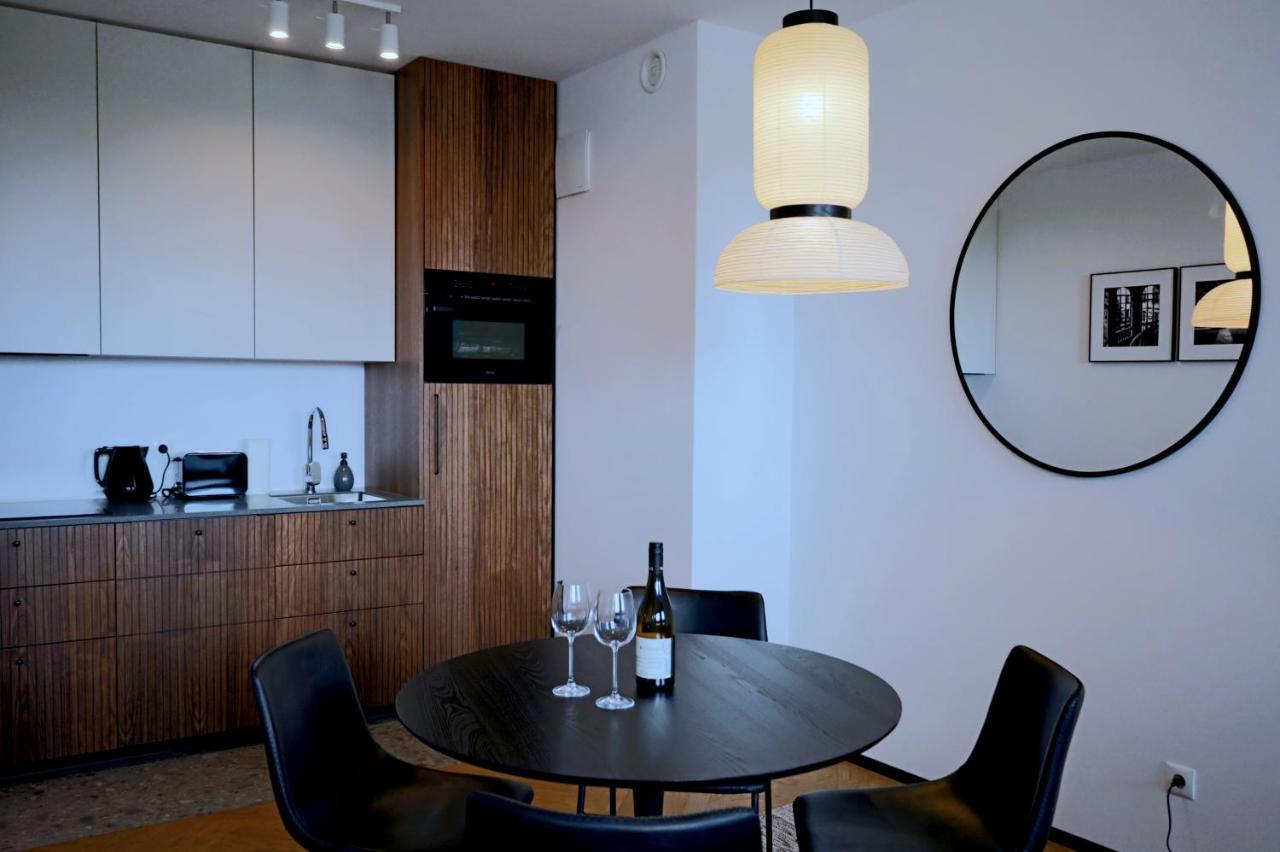 Portova By Oneapartments Premium กดิเนีย ภายนอก รูปภาพ